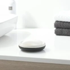 Sealskin Zeepbakje Sphere Zwart 8 Sealskin Zeepbakje Sphere Zwart -Badkamer Winkel 123 1209