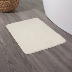 Sealskin Badmat Angora 60x90cm Off-white 10 Sealskin Badmat Angora 60x90cm Off-white -Badkamer Winkel 123 1663