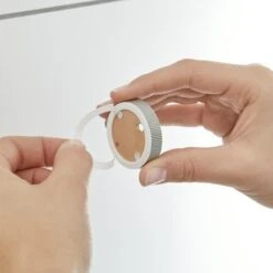 Tesa Toiletrolhouder Ekkro 9 Tesa Toiletrolhouder Ekkro -Badkamer Winkel 123 3812