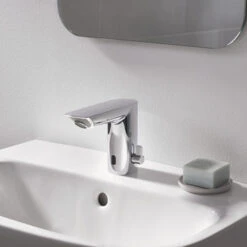 GROHE Wastafelkraan Bau Cosmopolitan Met Infrarood Sensor Chroom 13cm 6 GROHE Wastafelkraan Bau Cosmopolitan Met Infrarood Sensor Chroom 13cm -Badkamer Winkel 123 4621