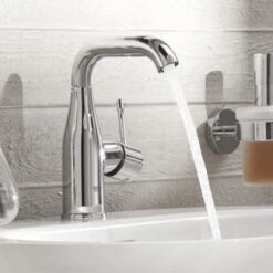 GROHE Wastafelkraan Essence M-size Met Hendel En Waste Chroom -Badkamer Winkel 123 4642