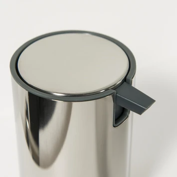 Tiger Zeepdispenser Boston Staand RVS Glans 3 Tiger Zeepdispenser Boston Staand RVS Glans - Afbeelding 3